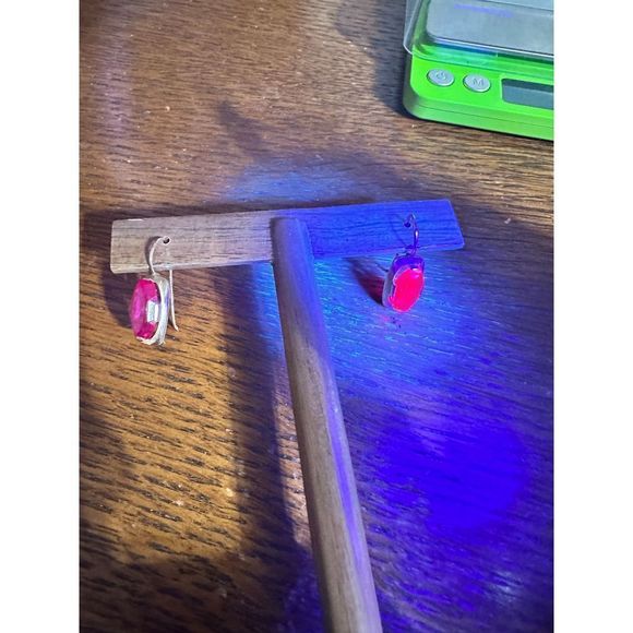 Large Ruby 14k gold vintage estate earrings #318 - Picture 9 of 16